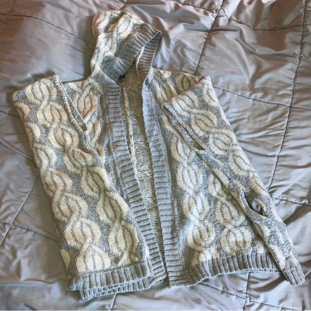 🩷2/$10  Aerie Hooded Sweater Women’s Medium
